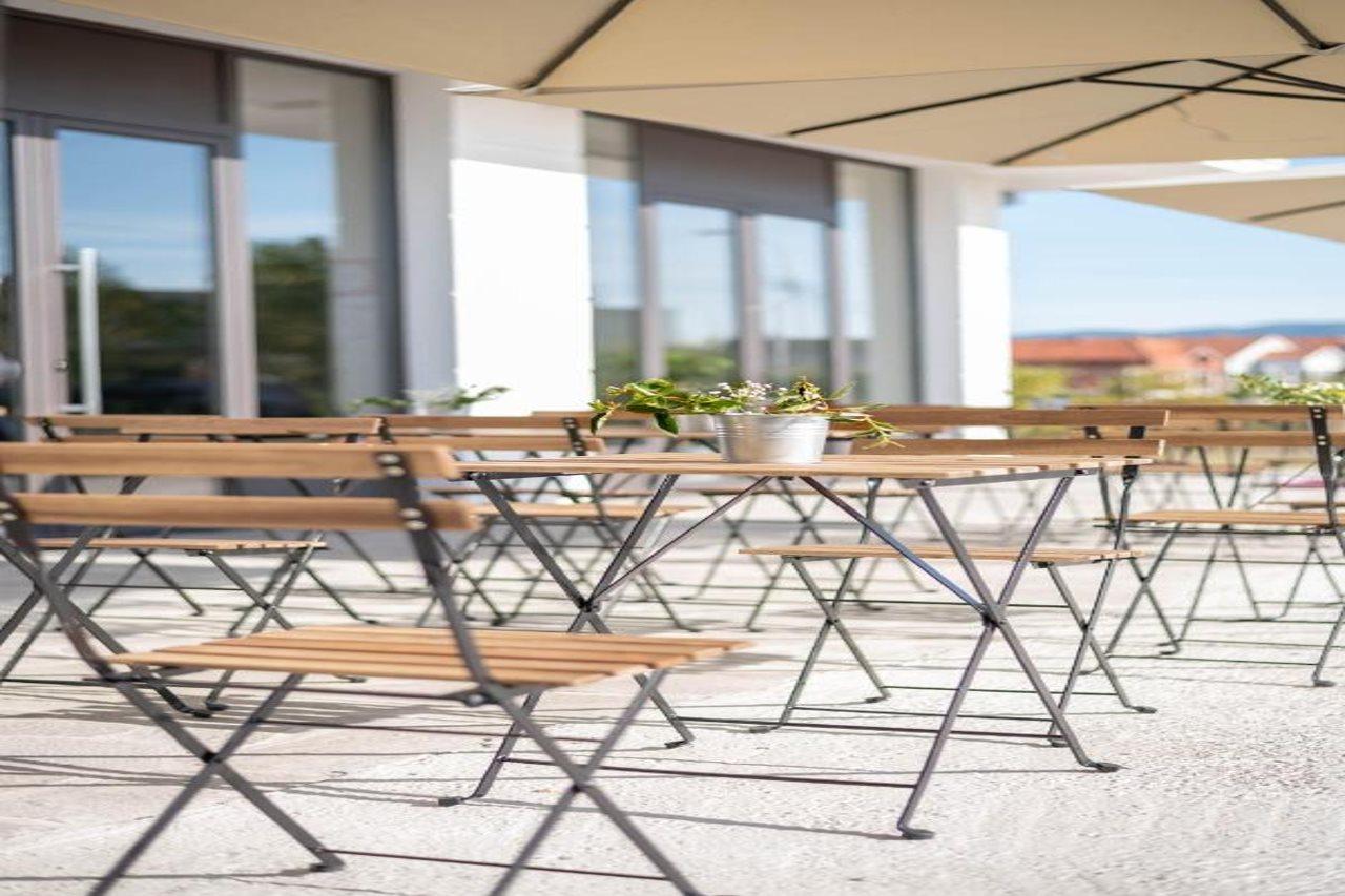 Hotel Aloha Ni Екстериор снимка