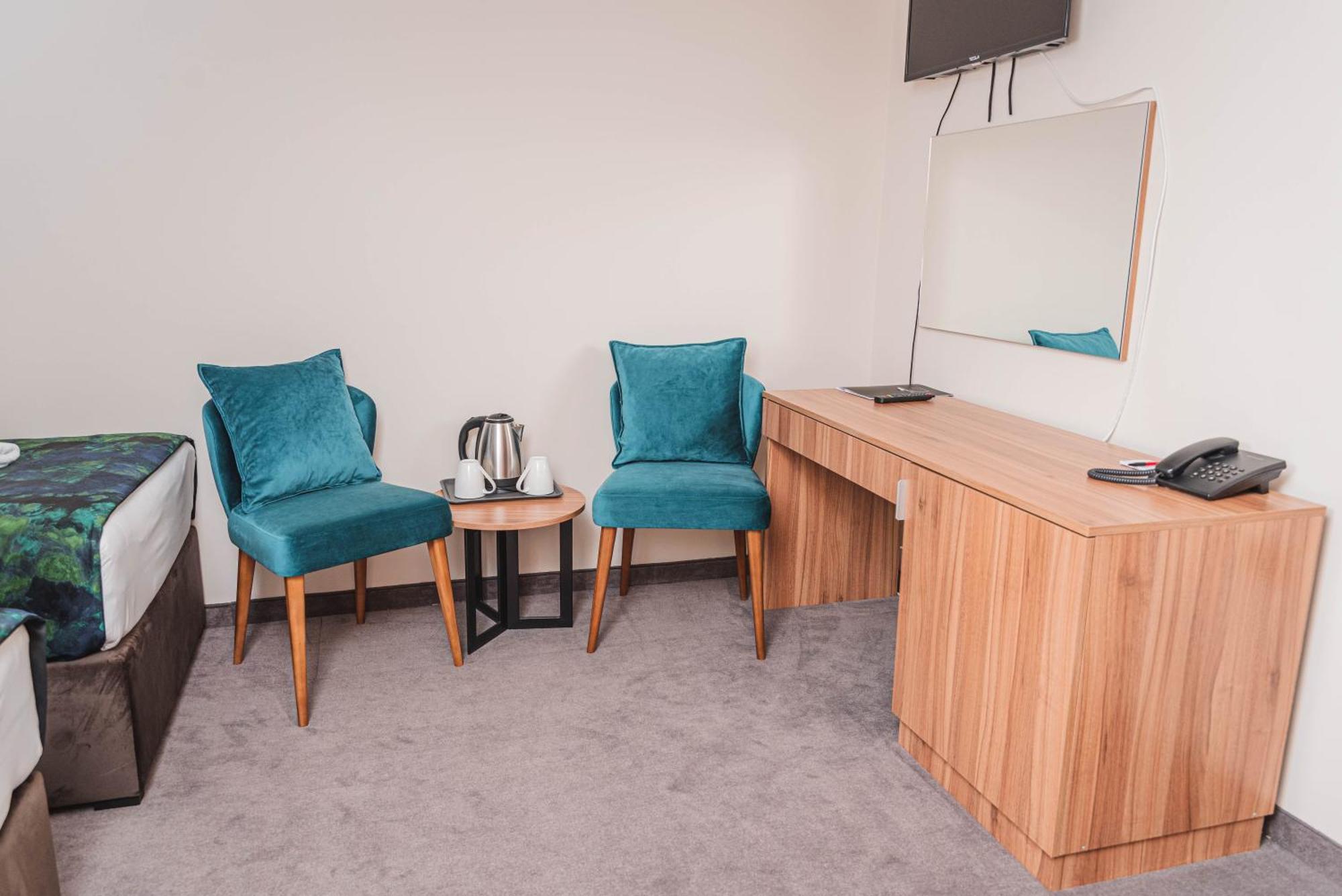 Hotel Aloha Ni Екстериор снимка