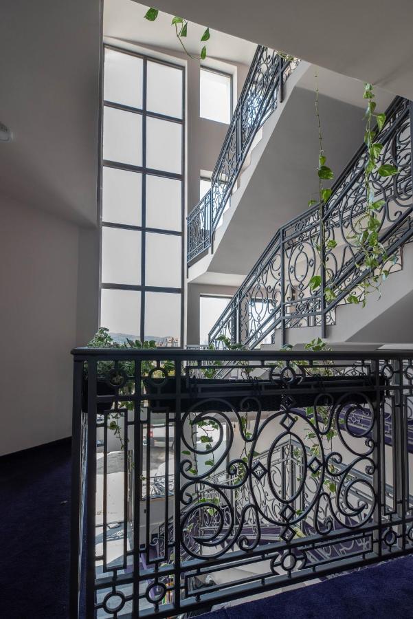 Hotel Aloha Ni Екстериор снимка