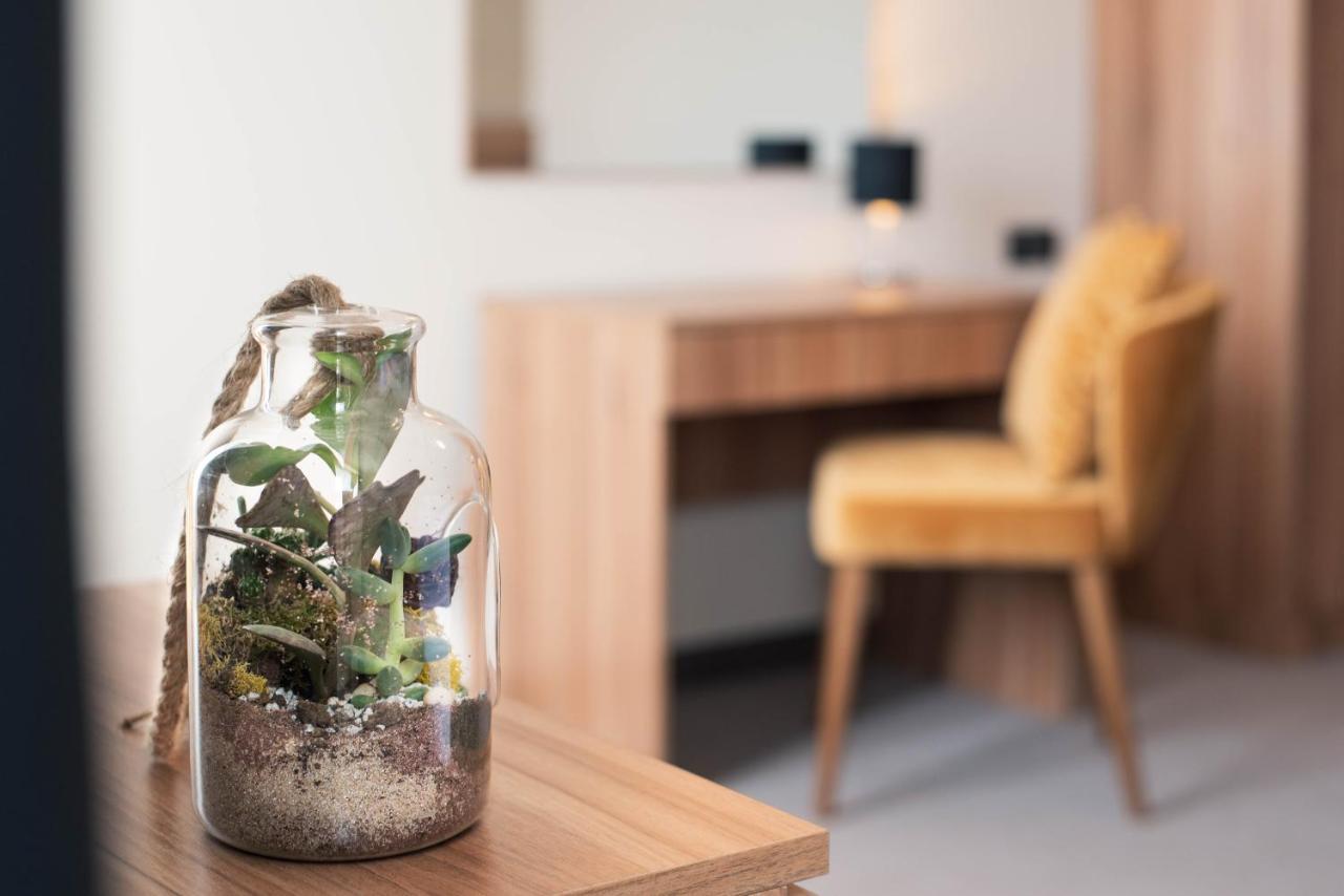 Hotel Aloha Ni Екстериор снимка