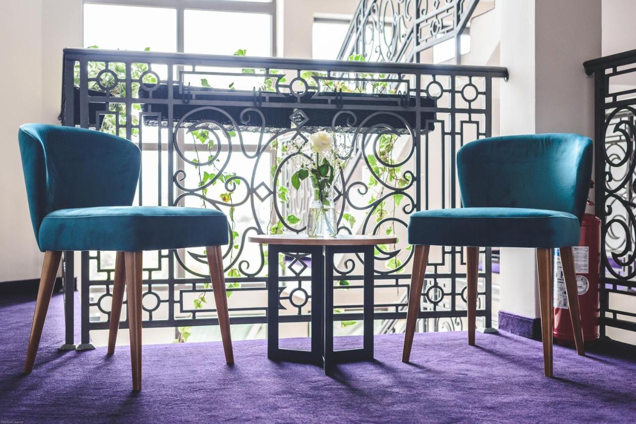 Hotel Aloha Ni Екстериор снимка