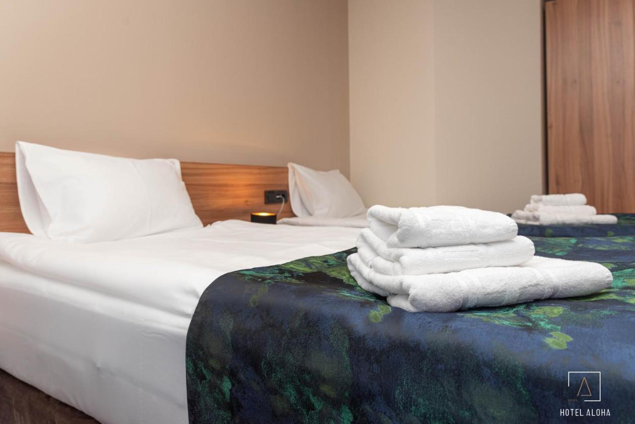 Hotel Aloha Ni Екстериор снимка