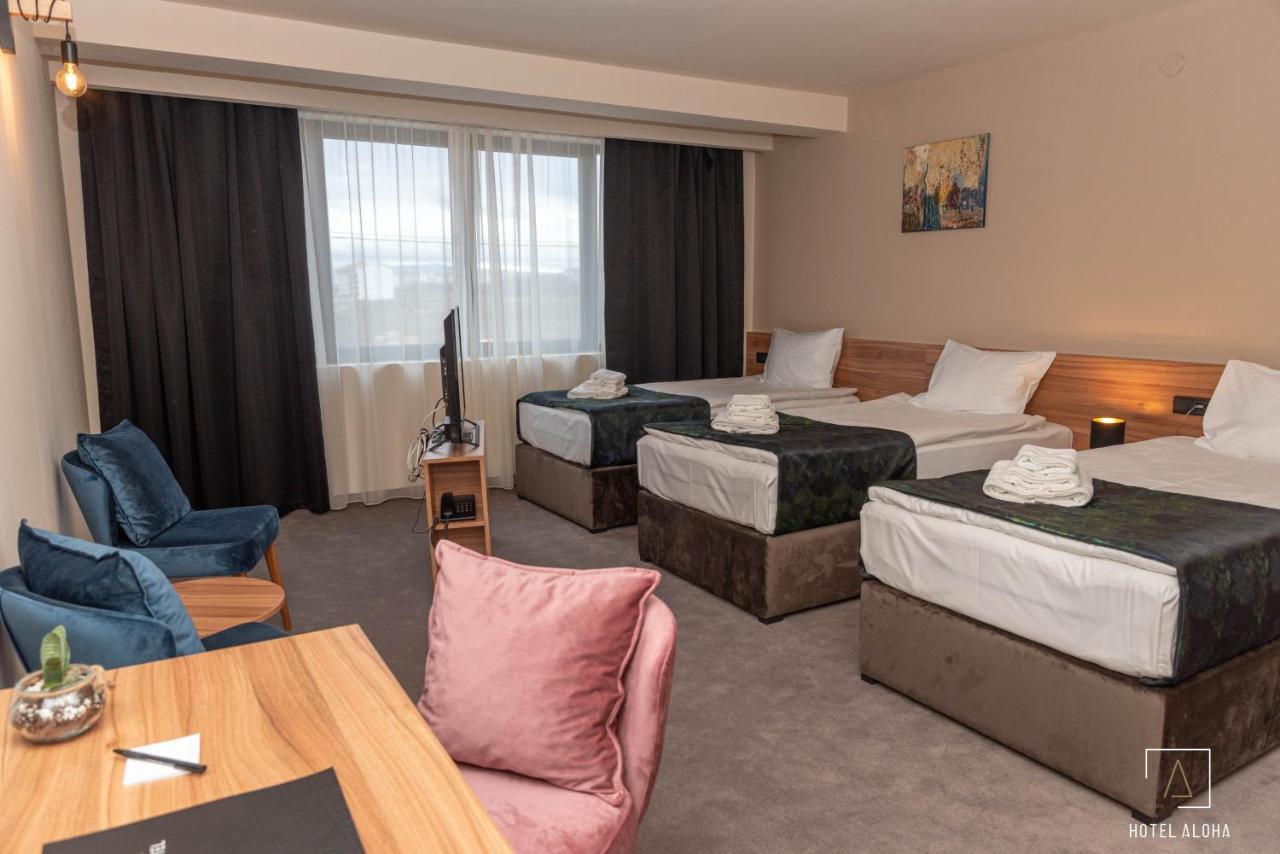 Hotel Aloha Ni Екстериор снимка